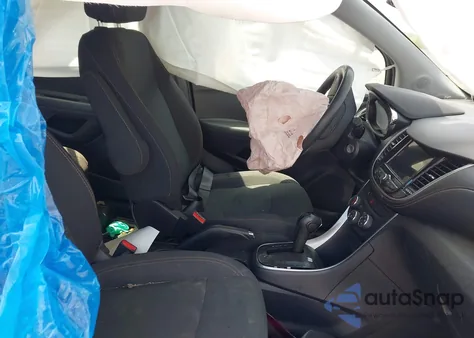 2019 Chevrolet Trax Ls from USA, damaged, VIN 3GNCJNSB5KL403992